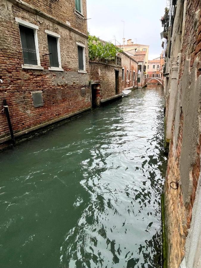Ca' Dell'ombra Felice - Canal View Apartamento *