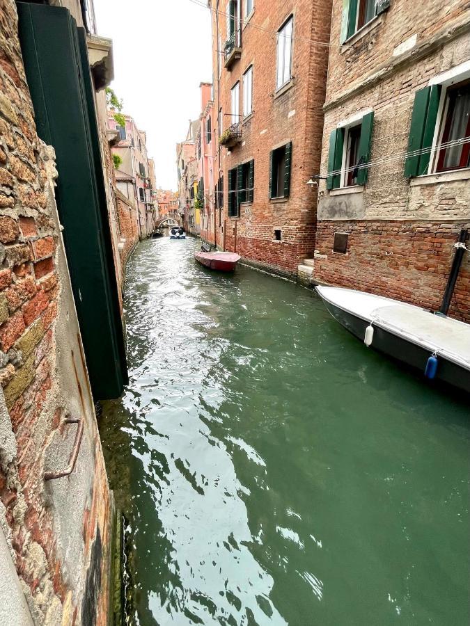 Ca' Dell'ombra Felice - Canal View * Venecia